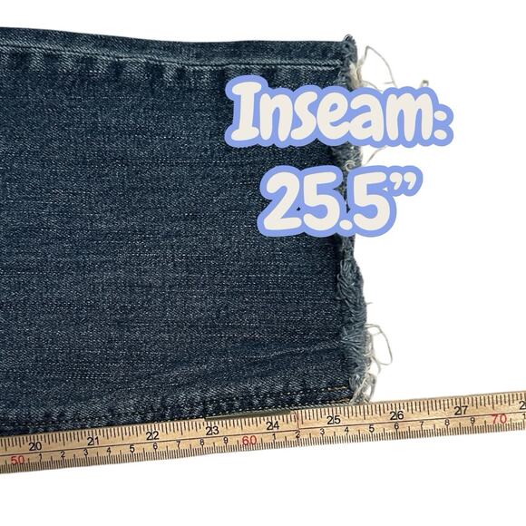 Old Navy Jeans Women’s 8 Medium Wash Distressed Boyfriend Straight Raw Hem - Picture 7 of 8